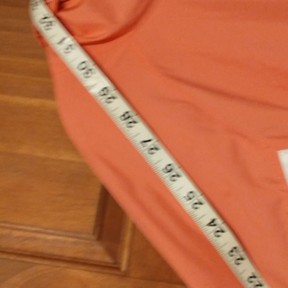 Columbia woman's size L hooded windbreaker w omni-shade - Picture 8 of 12